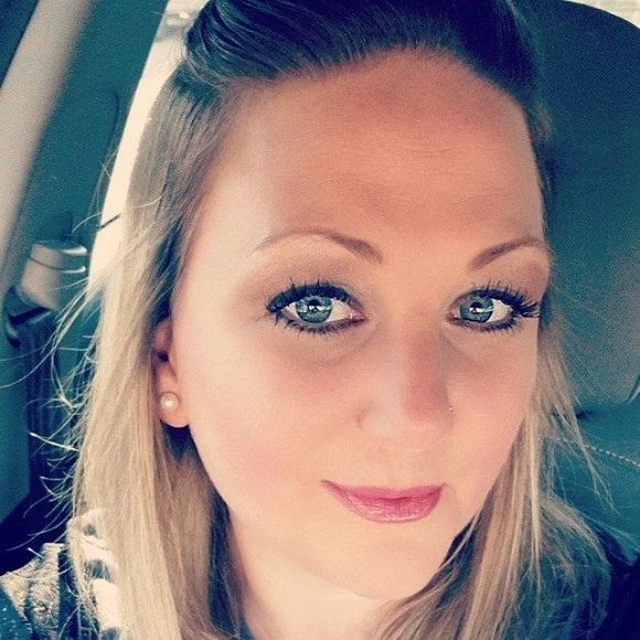 Meet your Posher, Danielle - Picture 1 of 1